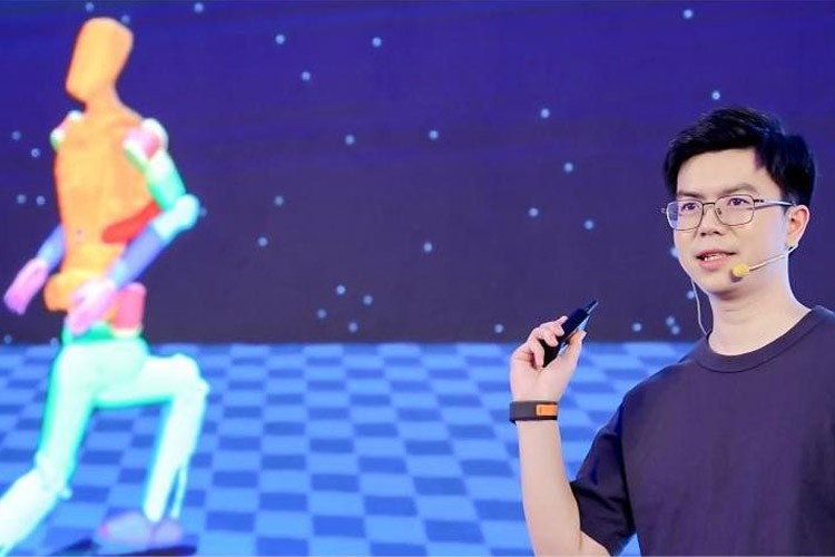 天才少年稚晖君k8凯发机器人走路进场！AI模型做大脑，目标售价20万以内